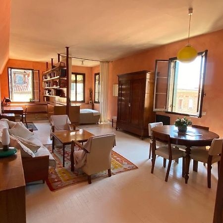 Ca' Romantica - Big Appartment At Accademia Venedik Dış mekan fotoğraf
